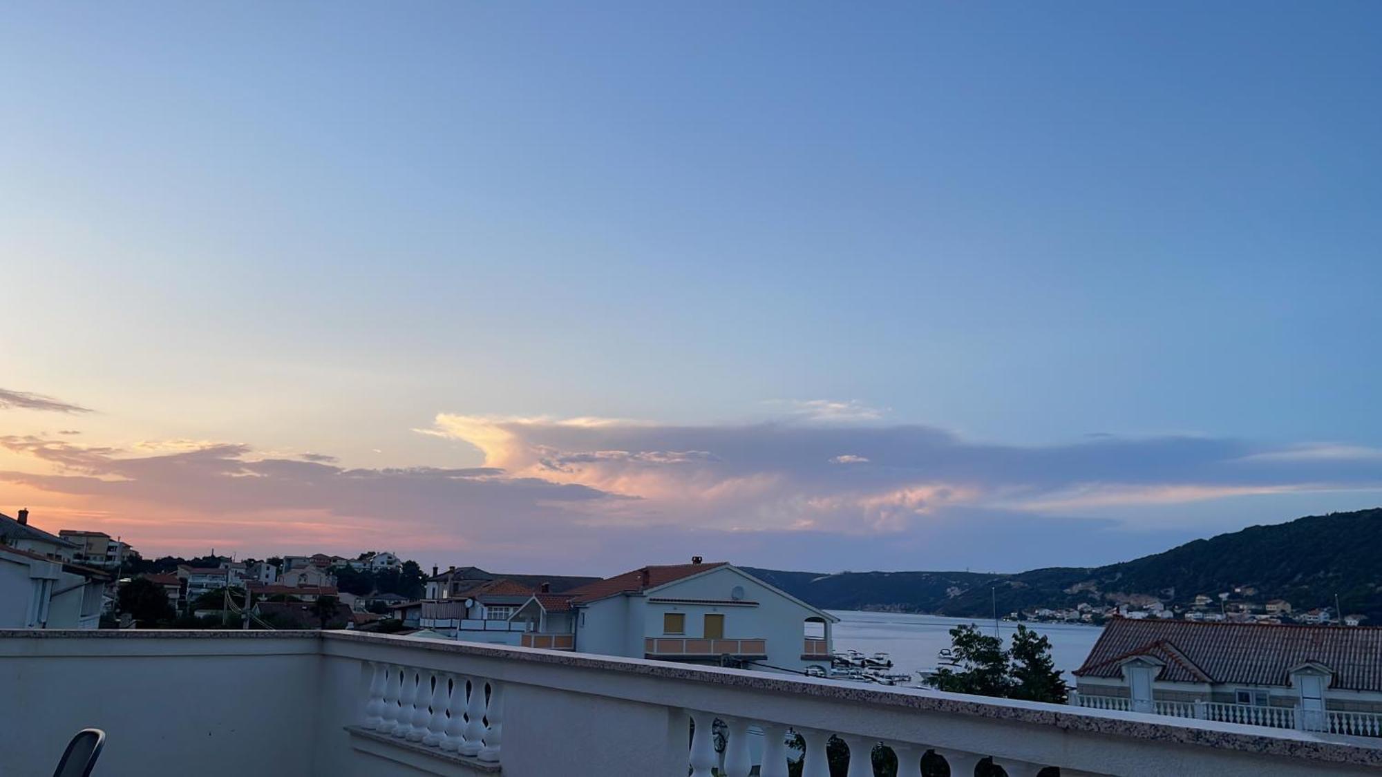 Superior Rooms Sea Side View Раб Екстериор снимка