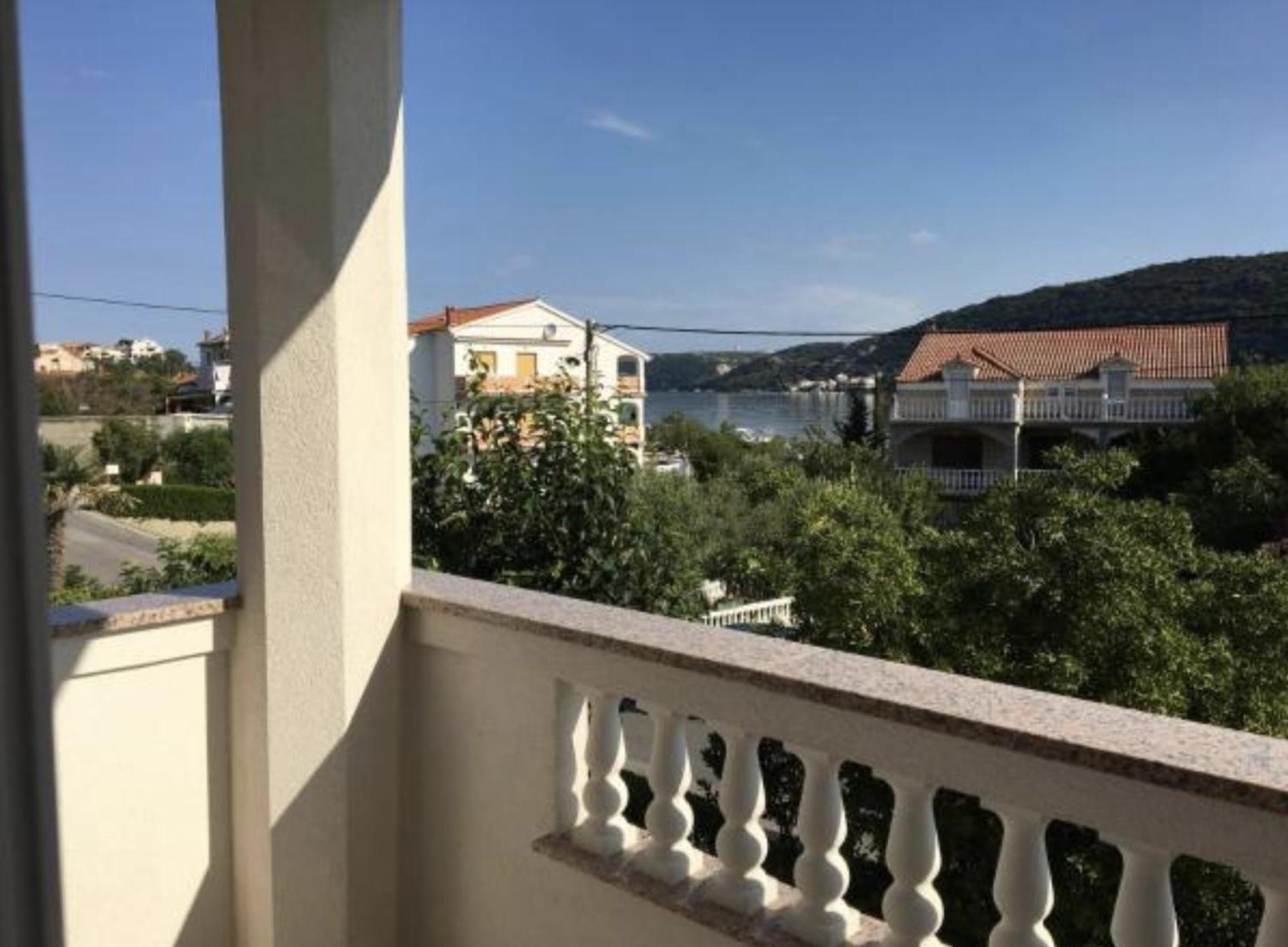 Superior Rooms Sea Side View Раб Екстериор снимка
